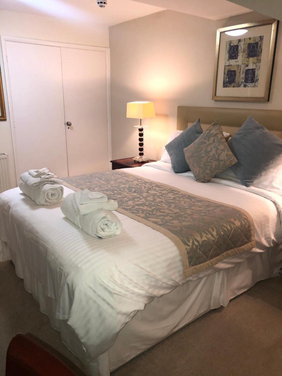 Landford キャメロン ハウス Bed & Breakfast エクステリア 写真