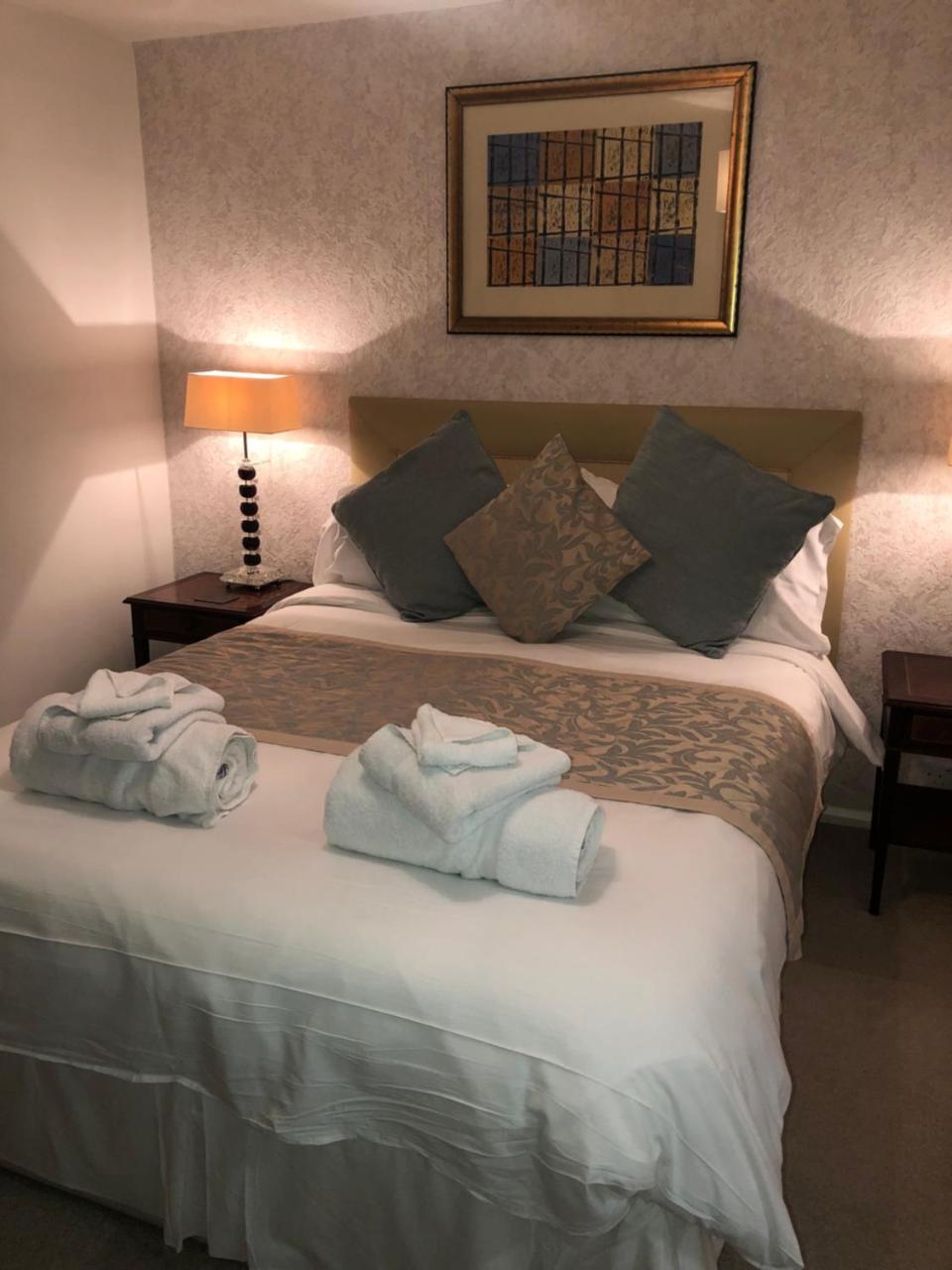 Landford キャメロン ハウス Bed & Breakfast エクステリア 写真
